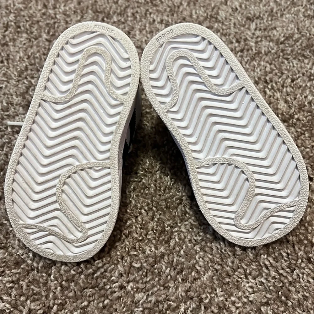 Adidas toddler sneakers - Picture 6 of 6